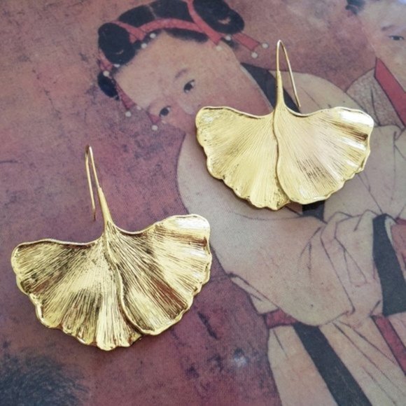 New! Anthro Ginkgo Leaf Earrings - Picture 8 of 9